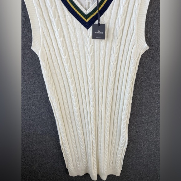 The Normal Brand Victoria V-Neck Cable Knit Sweater Dress Ivory NWT Large Preppy - Picture 8 of 14